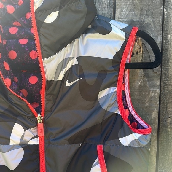 Girls Nike Puffer Reversible Zippered Vest size M - Picture 3 of 13